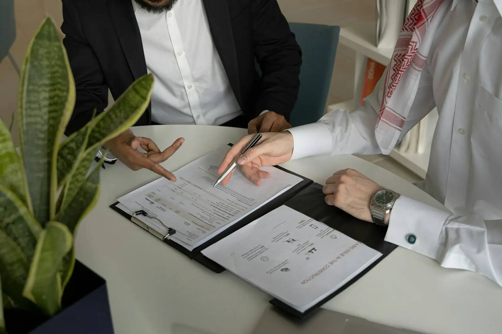 Photograph accompanying the note on assigning a debt