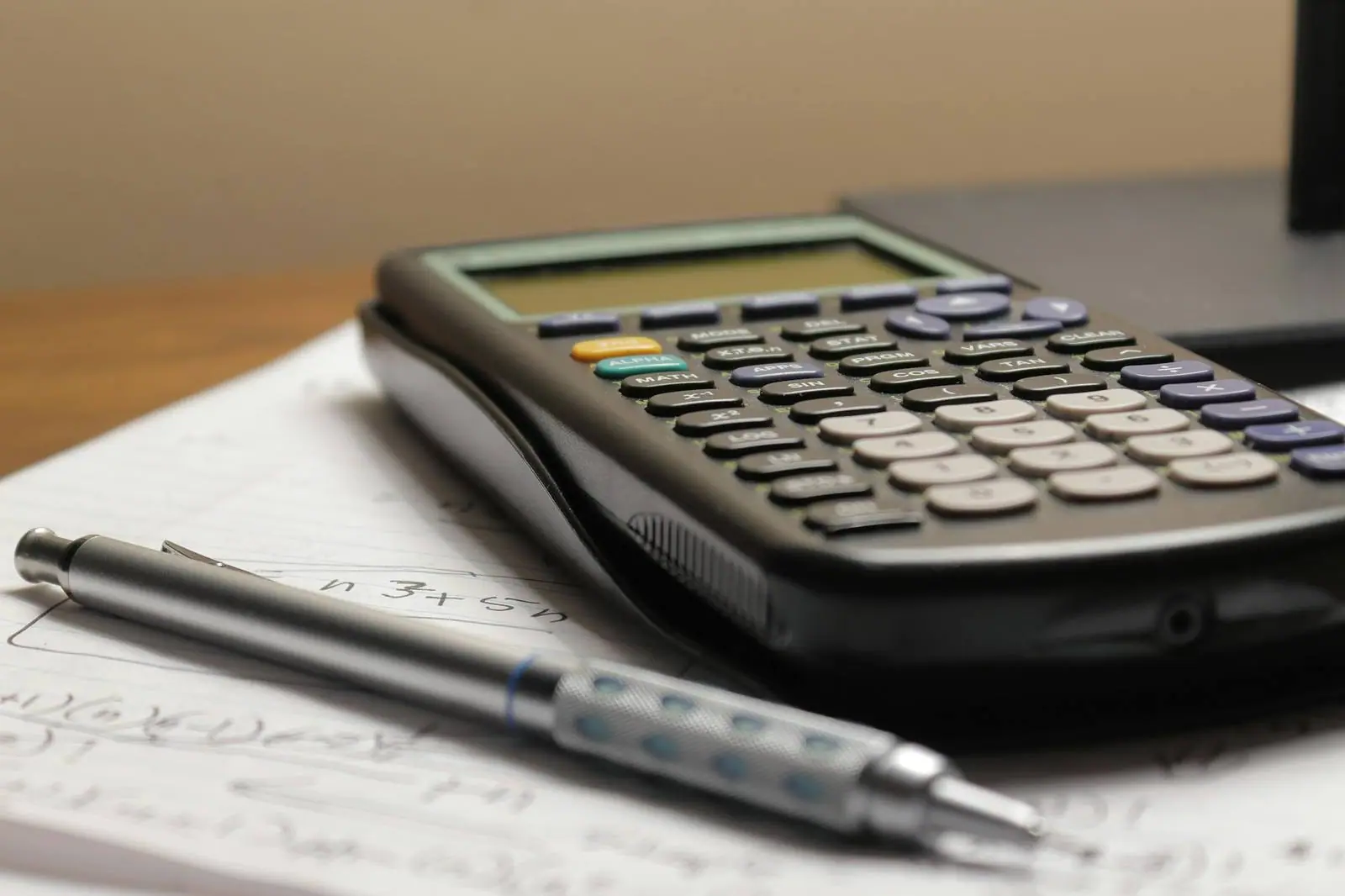 Photograph accompanying the note on interest on delayed payment