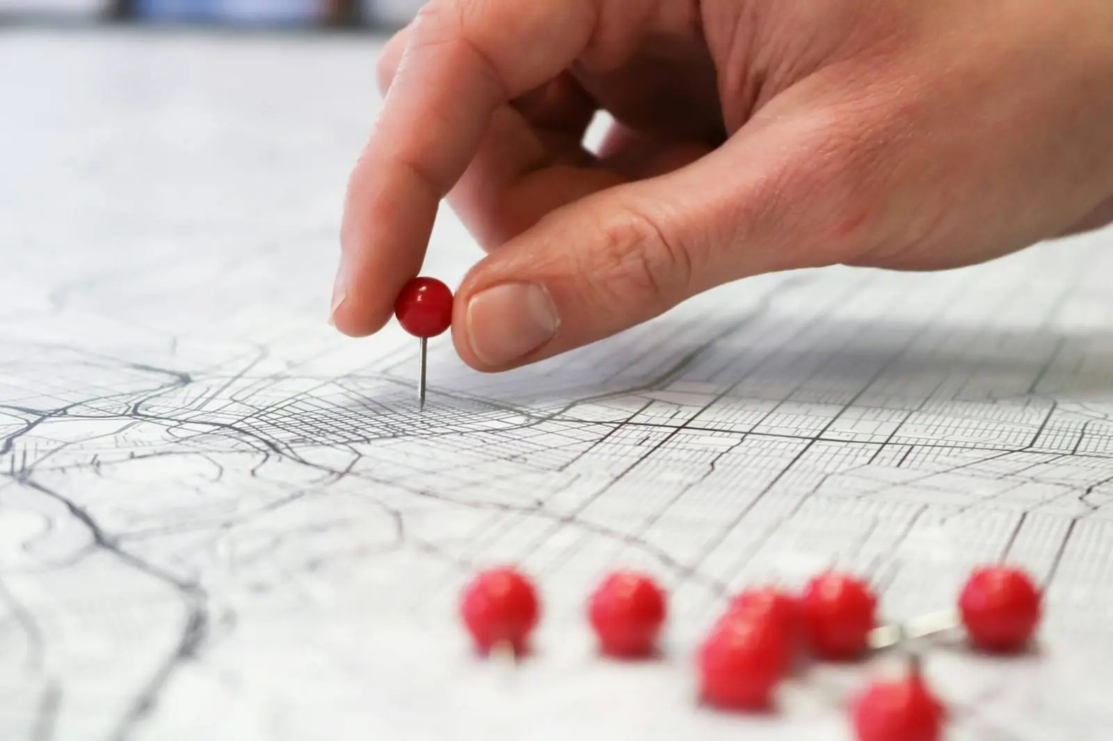 Photograph accompanying the note on locating a debtor